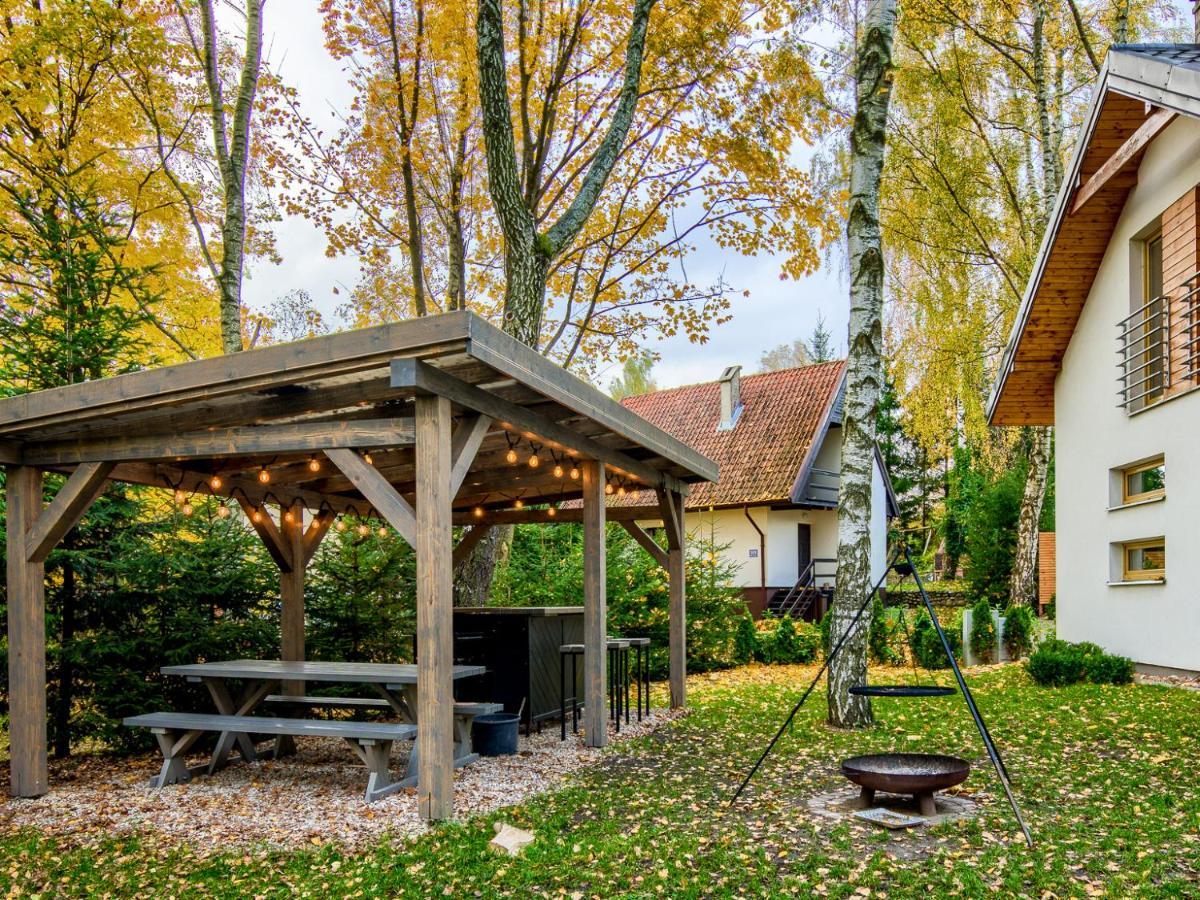 Mazursko - Komfortowe Domy 8 Osobowe Nad Jeziorem, Balia Lub Sauna Kretowiny Exterior photo